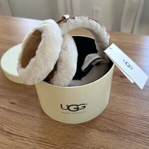 UGG Classic Chestnut Sheepskin Wired Earmuffs NWB